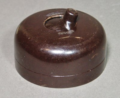 画像1: 1950-60's "AUSTRALIA" Bakelite Switch 