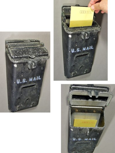 画像1: 1930-40's "Cast Aluminum" Wall Mount U.S. MAIL Box