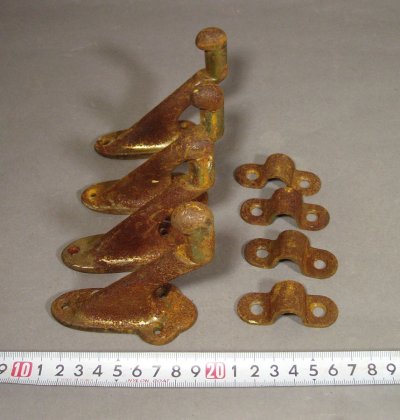 画像1:  4-sets "Rusty" Cast Iron Hand Rail Brackets