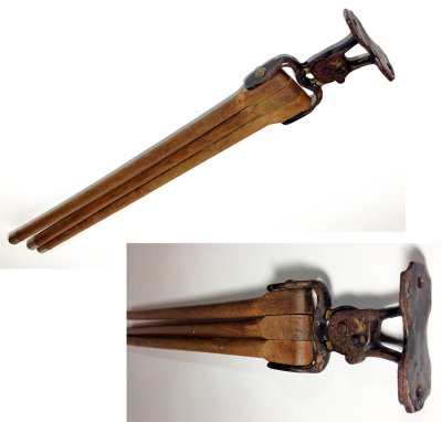 画像2: 1880-1900's  "Iron and Wood" Towel Rack 