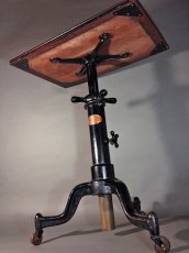 画像1: 1910's "SATELLITE" Adjustable Cast Iron Table (1)