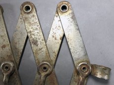 画像4: “RUSTY!!” 1920's "EXTENSION" Steel Garment Hanger Rack (4)