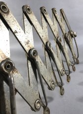 画像9: “RUSTY!!” 1920's "EXTENSION" Steel Garment Hanger Rack (9)