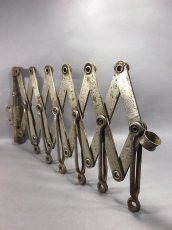 画像1: “RUSTY!!” 1920's "EXTENSION" Steel Garment Hanger Rack (1)