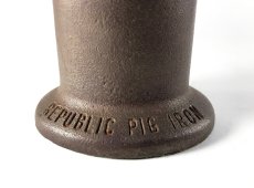 画像4: Early 1900's "Republic Pig Iron" Pen Stand (4)