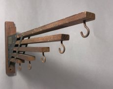 画像2: 1920-30's "Holds more Hanger" Wood＆STEEL Folding Hanger (2)