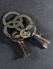 画像3:  【Pat Appl'd For】 Nickeled Brass "Clover" Key Ring (3)