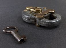 画像4: German Old Padlock (4)