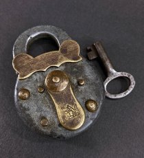 画像2: German Old Padlock (2)