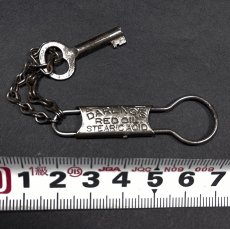 画像5: 1920-30's "DARLING'S" Advertising Key Ring (5)