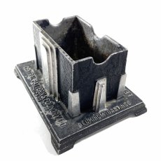 画像1: 1920-30's Art Deco ★SKYSCRAPER★  Cast Aluminum Ashtray (1)