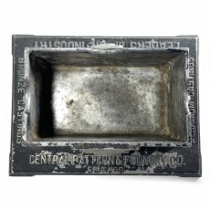 画像5: 1920-30's Art Deco ★SKYSCRAPER★  Cast Aluminum Ashtray (5)