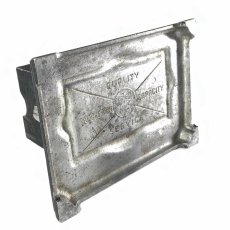 画像8: 1920-30's Art Deco ★SKYSCRAPER★  Cast Aluminum Ashtray (8)