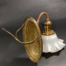 画像7: 1920's "Ruffle Shade" Oval Base Brass Sconce (7)