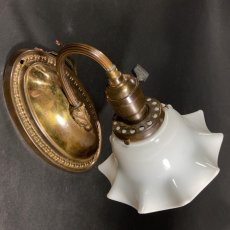 画像4: 1920's "Ruffle Shade" Oval Base Brass Sconce (4)