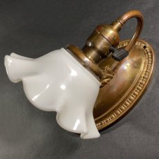 画像3: 1920's "Ruffle Shade" Oval Base Brass Sconce (3)