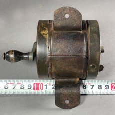 画像4: 1910-20's "DUSTLESS" Wood Handle Clothes-Line Reel (4)