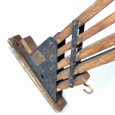 画像2: 1920-30's "Holds more Hanger" Wood＆STEEL Folding Hanger (2)