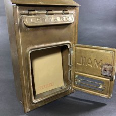 画像7: 1920-30's "CORBIN LOCK CO." Brass Wall Mount Mail Box (7)