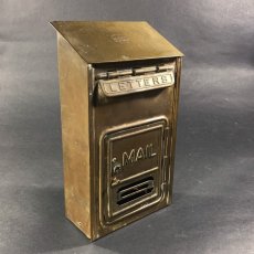 画像2: 1920-30's "CORBIN LOCK CO." Brass Wall Mount Mail Box (2)