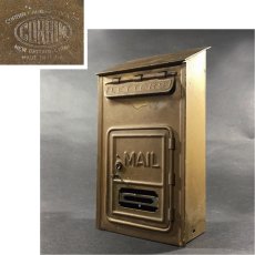 画像1: 1920-30's "CORBIN LOCK CO." Brass Wall Mount Mail Box (1)