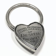 画像4:  1940's  ♡Heart Shaped♡ Advertising Key Ring  (4)