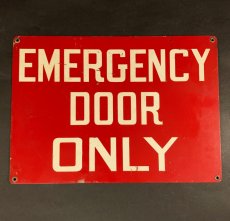 画像1: 1940-50's "EMERGENCY Door Only" Metal Sign (1)