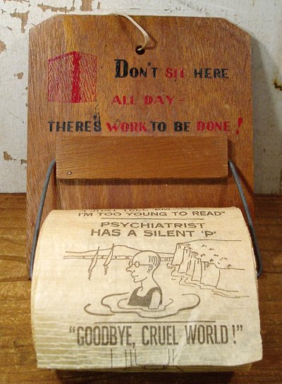 画像1: 1950's "Comical Cartoon" Wooden Toilet Paper Holder