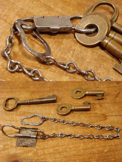 画像2: Early-1900's "Heavy Duty" Steel Key Chain w/Brass-Keys