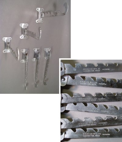 画像1: Wall Mount Steel Folding Hanger Rack 