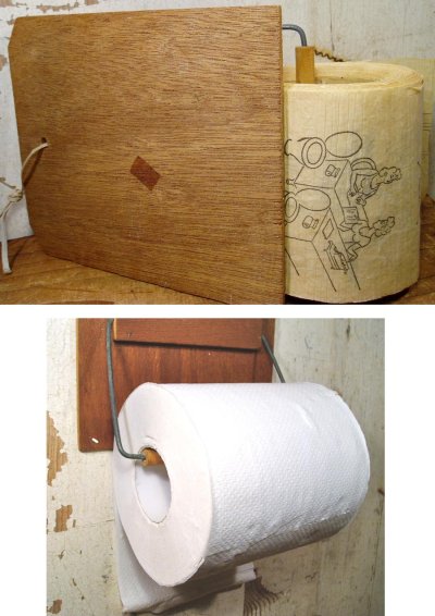 画像3: 1950's "Comical Cartoon" Wooden Toilet Paper Holder