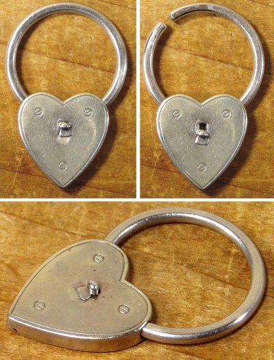 画像1: 1940's "Heart Shaped" Advertising Key Ring